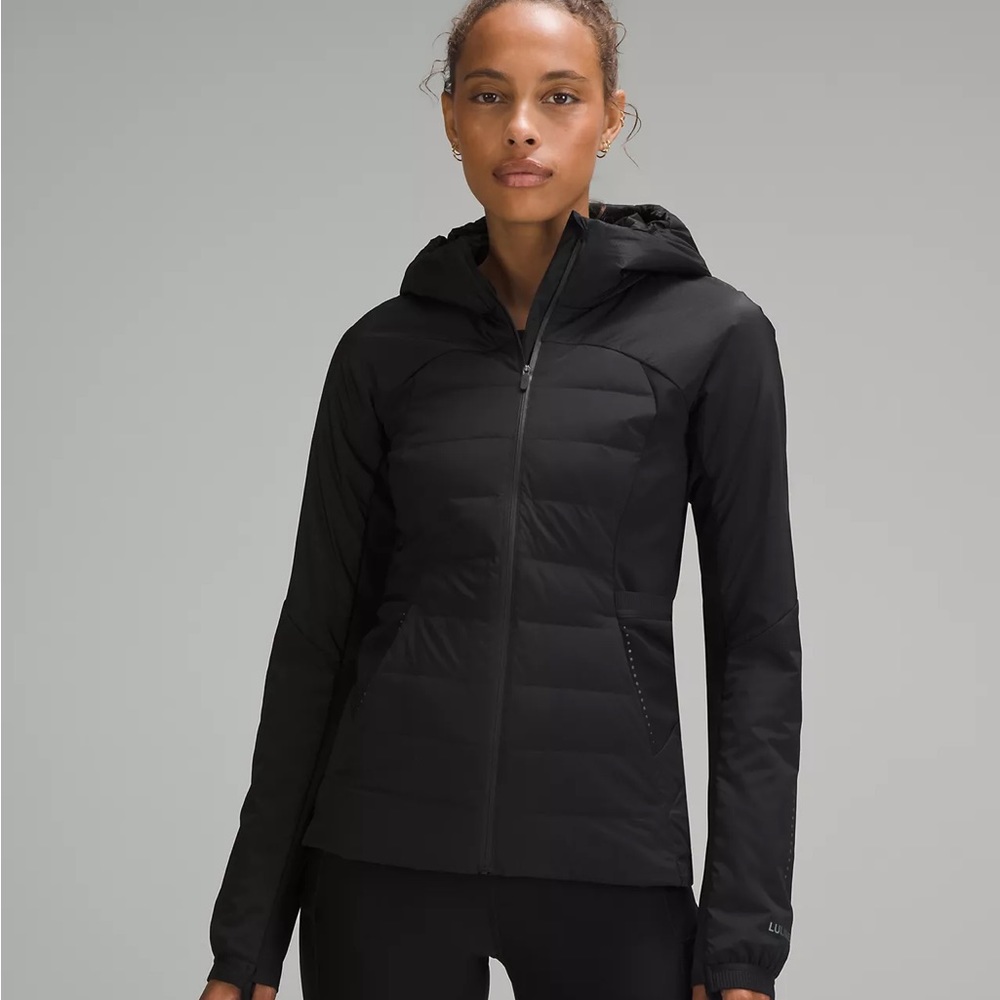 Lululemon Down for It All Jacket Black EUC 🖤